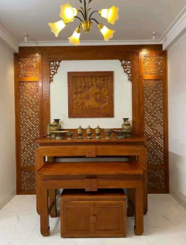 Bàn thờ chân 12 vén cong